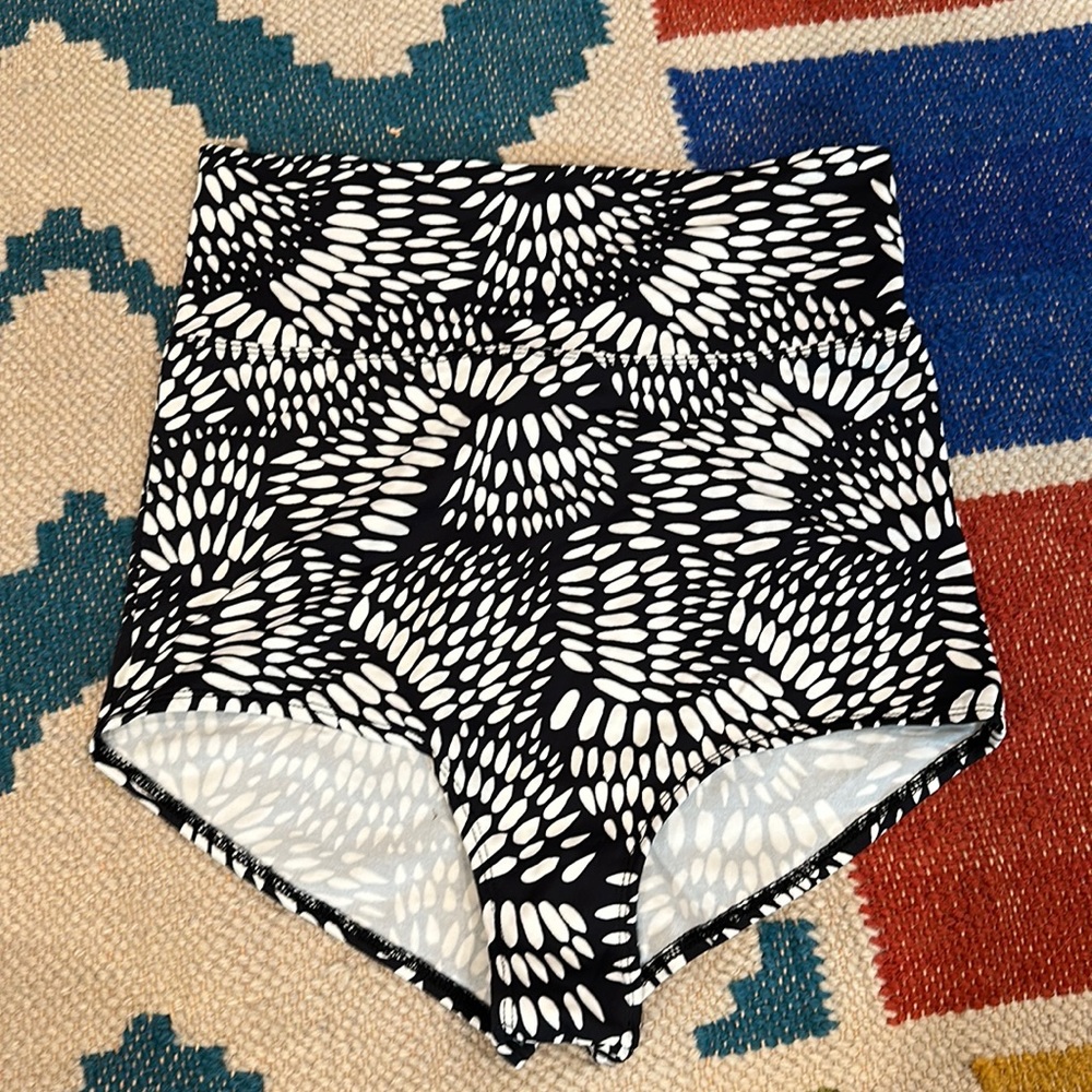 Gudrun Sjoden Black and White Patterned Bikini Bottoms